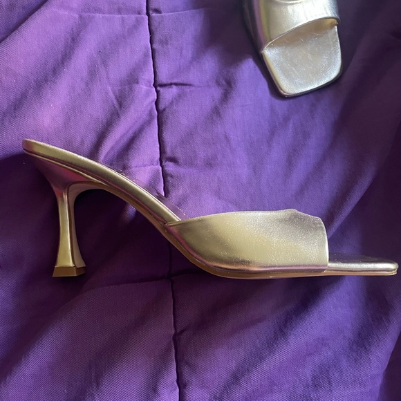 Billini Metallic Gold Heels - Picture 3 of 4